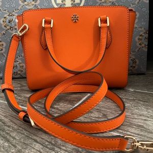 New🎉 Tory Burch Emerson Mini Top Zip Tote